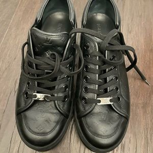 Vintage LV sneakers!!